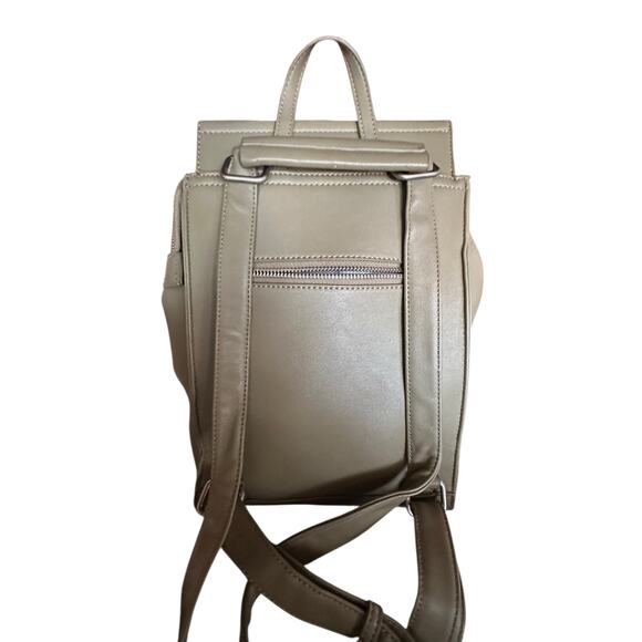 VEGAN PIXIE MOOD The Kim Backpack IN SAGE GREEN - Picture 4 of 14